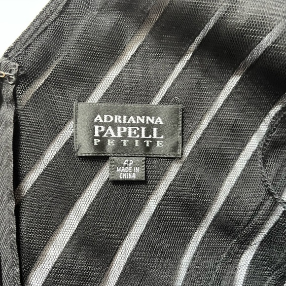 Adrianna Papell Black Sleeveless Layered Tier Double V-Neck Sheath Dress Sz 4P - Picture 3 of 9